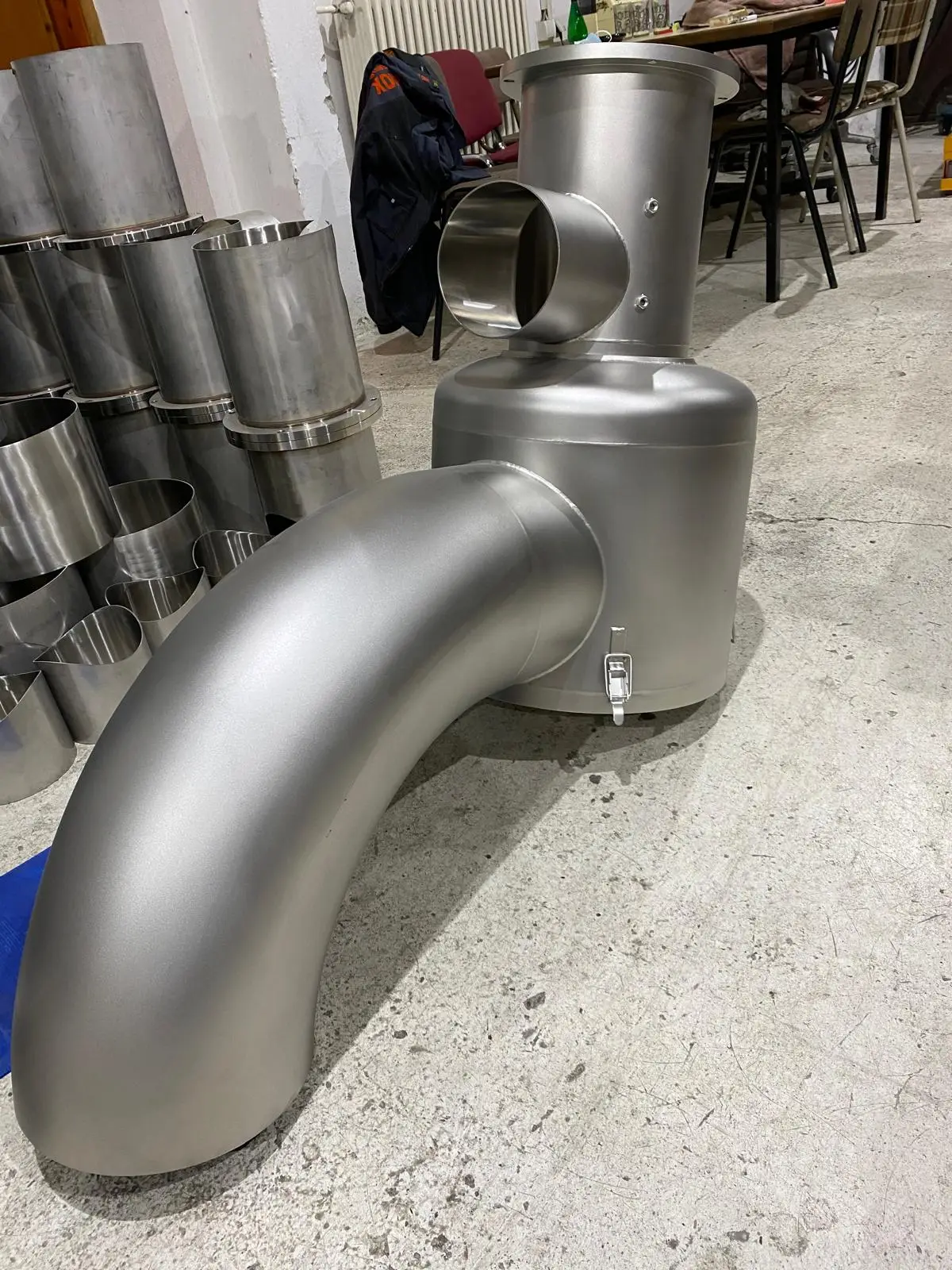 Stainless steel pipe assembly with glass beads blasted finish for food industry